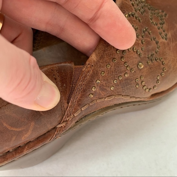 Ariat Tan Leather Slip-On Shoes With Stud Detail Size 7 - Picture 7 of 12